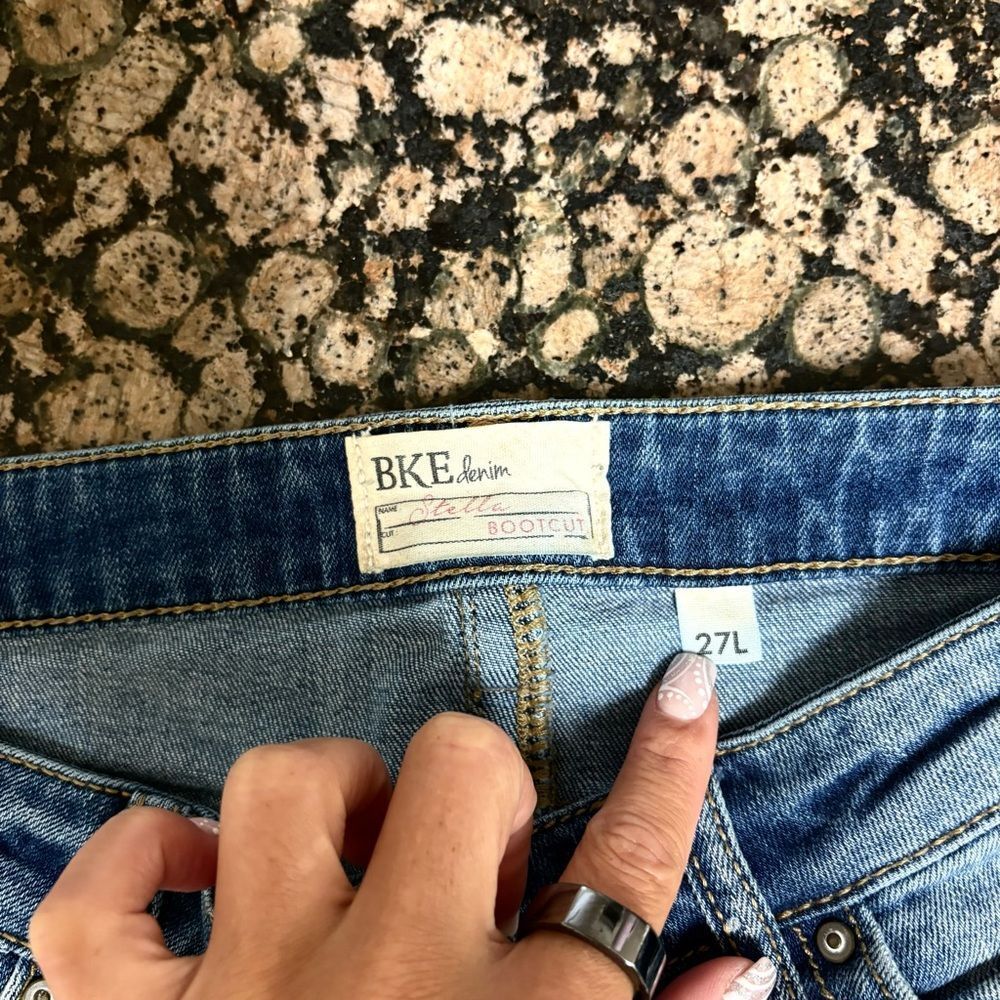 BKE Stella Bootcut Medium Wash Denim Blue Jeans Size 27L - Picture 6 of 8